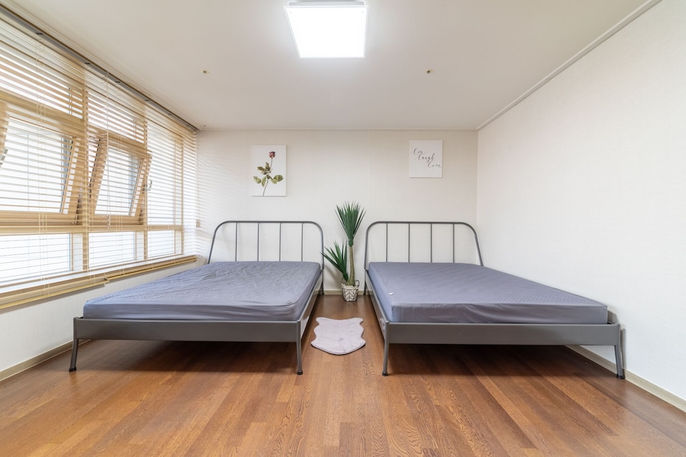 Sejong Party House