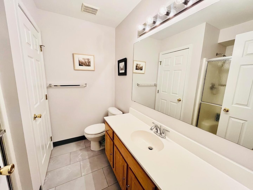 Sanibel Circle 3700 # 3702