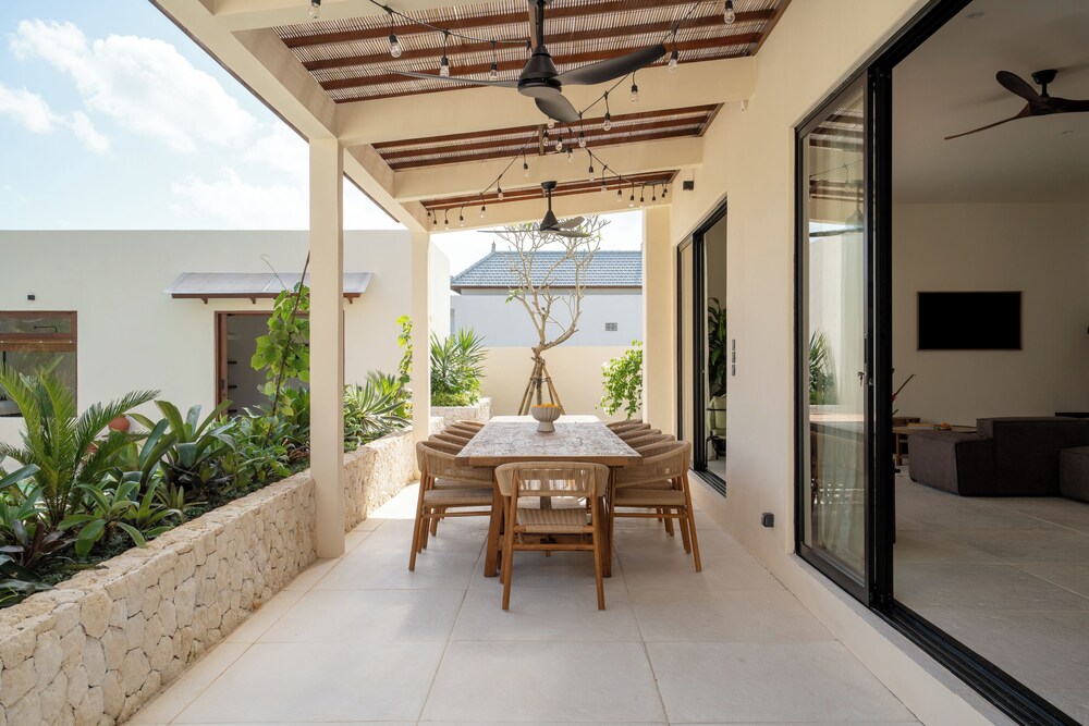 Rumah Tiha by Alfred in Bali