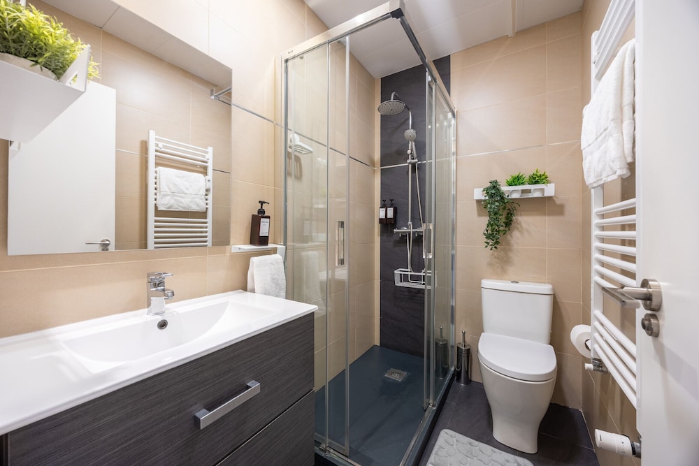 Mostenses in Madrid With 1 Bedrooms and 1 Bathrooms