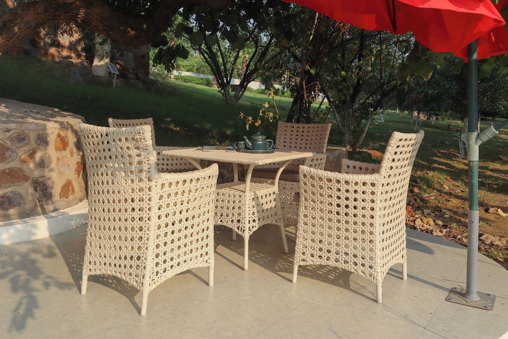 ELIVAAS 5-BHK with Luxe Mudhouses, Tents, Pond & Pvt Pool | Kaimalgarh Farmstay