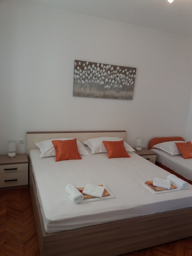 Ema Sun Apartment