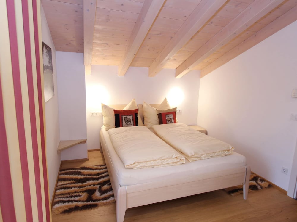 Contemporary Apartment in Leogang near Ski Area view 3