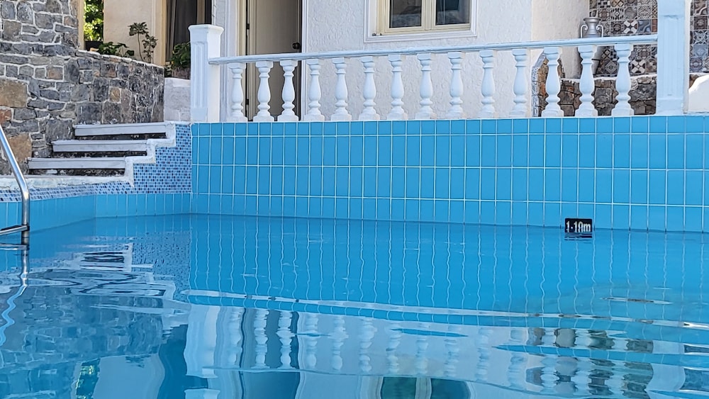 Apartment for A Pleasant Holiday In A Beautiful Complex With Shared Pool and Ac view 5