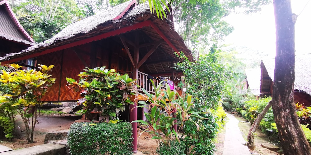 Phi Phi Relax Beach Resort