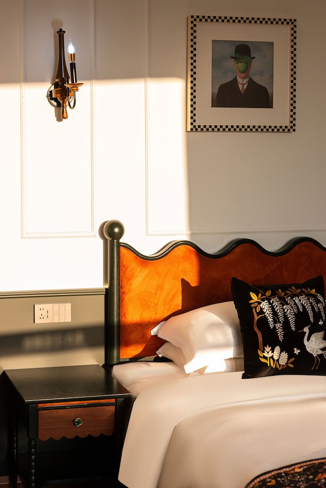 Vishan Garden Trendy Hostel