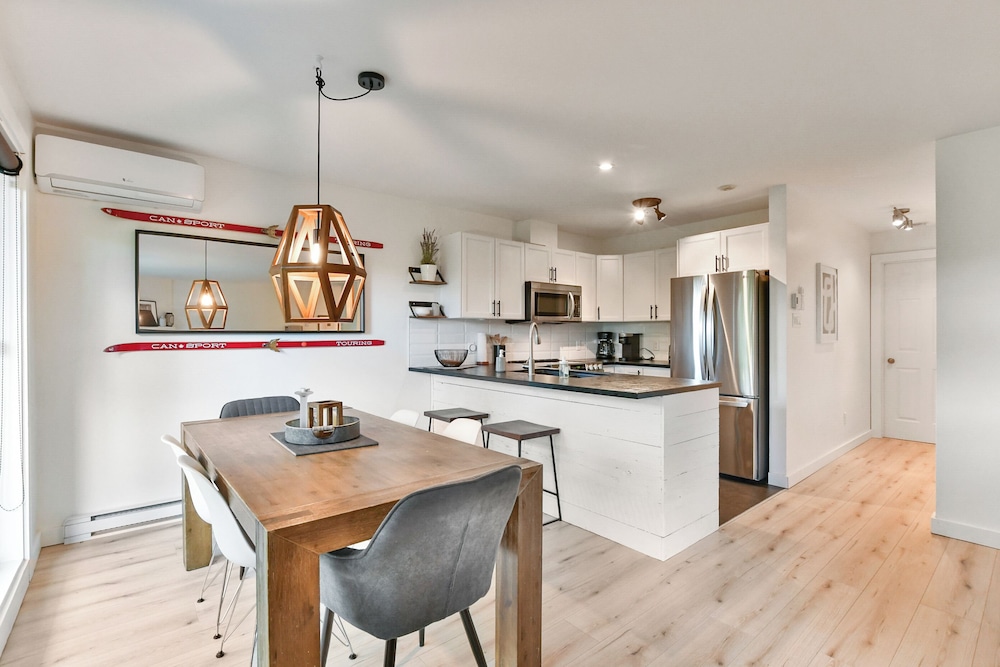 Les Haut Bois Condominiums -RVMT
