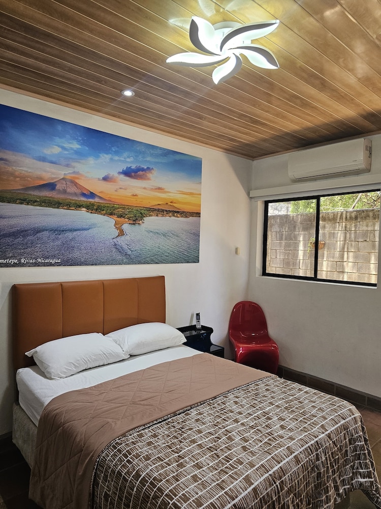 Hotel Nica Valley