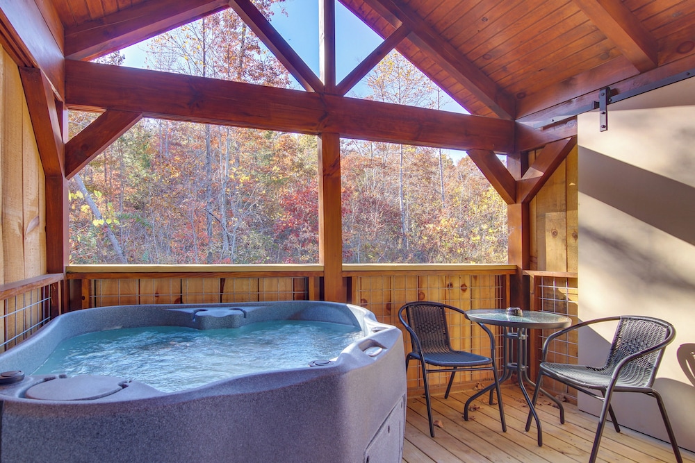 'feelin Feisty:' Blue Ridge Mtns Couple's Cabin