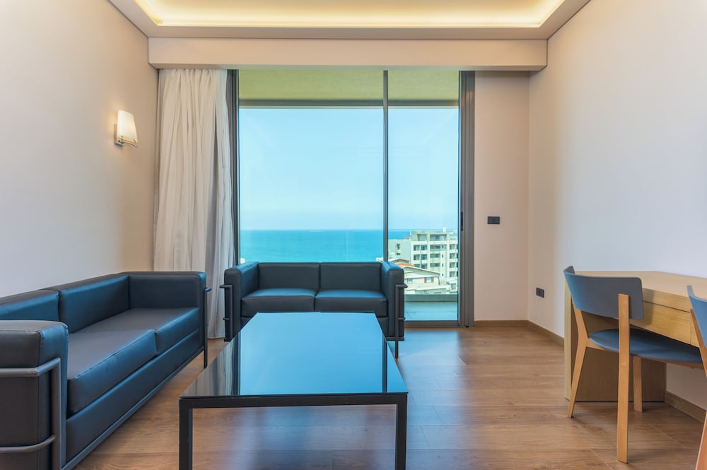 Jounieh Living - Residences by Local Host