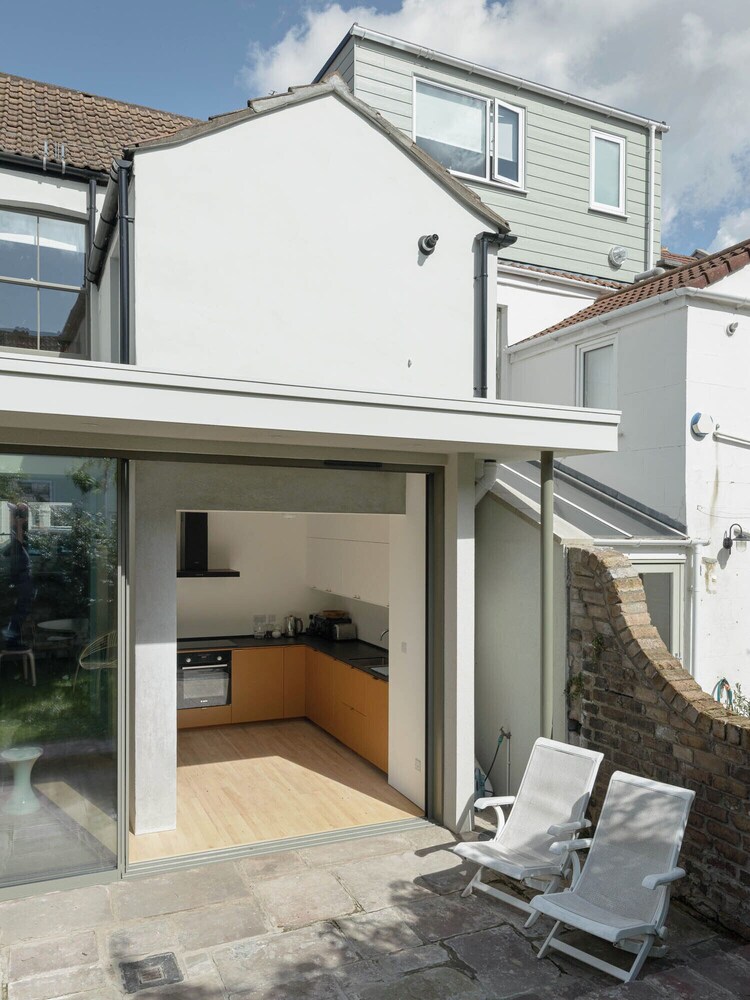 Beautiful 3 Bedroom Home in Bristol