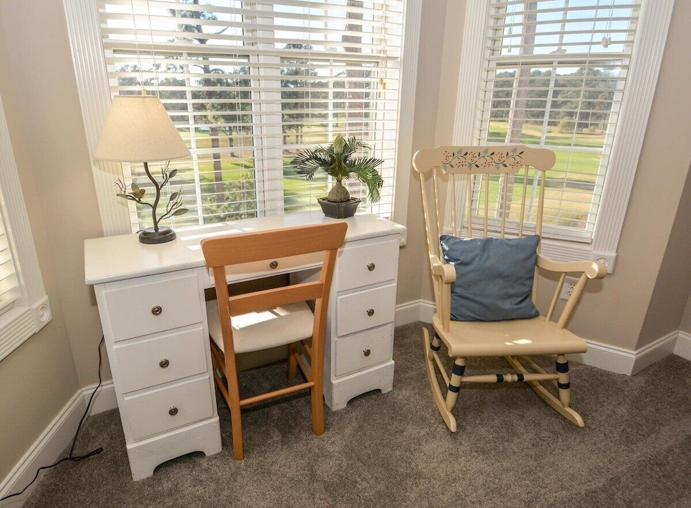 Magnolia Pointe 4878-402 2 Bedroom Condo