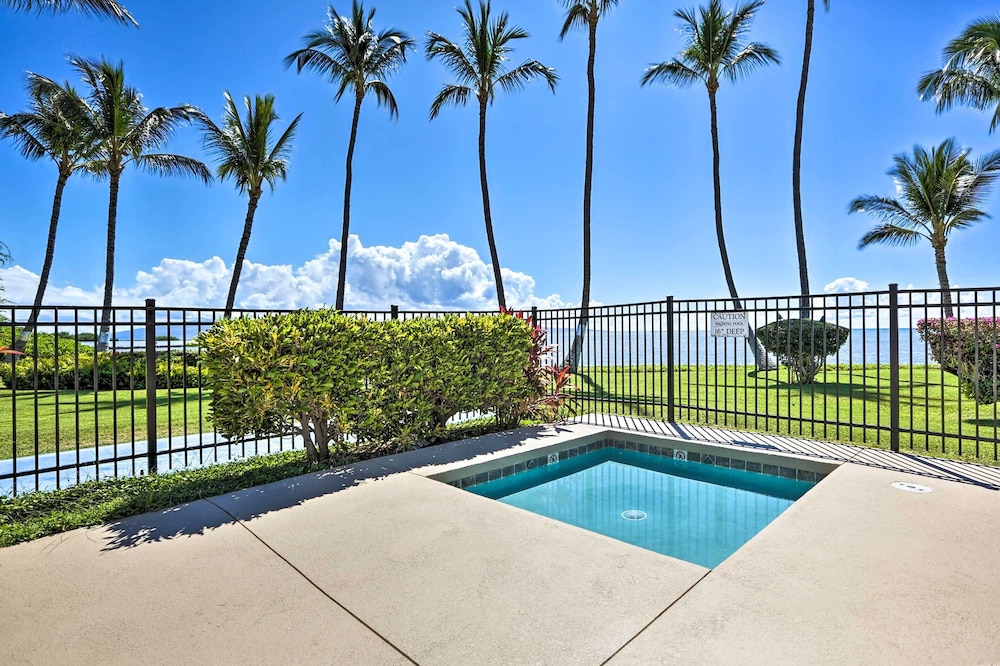 Lush Molokai Island Oasis w/ Private Pool + Beach!