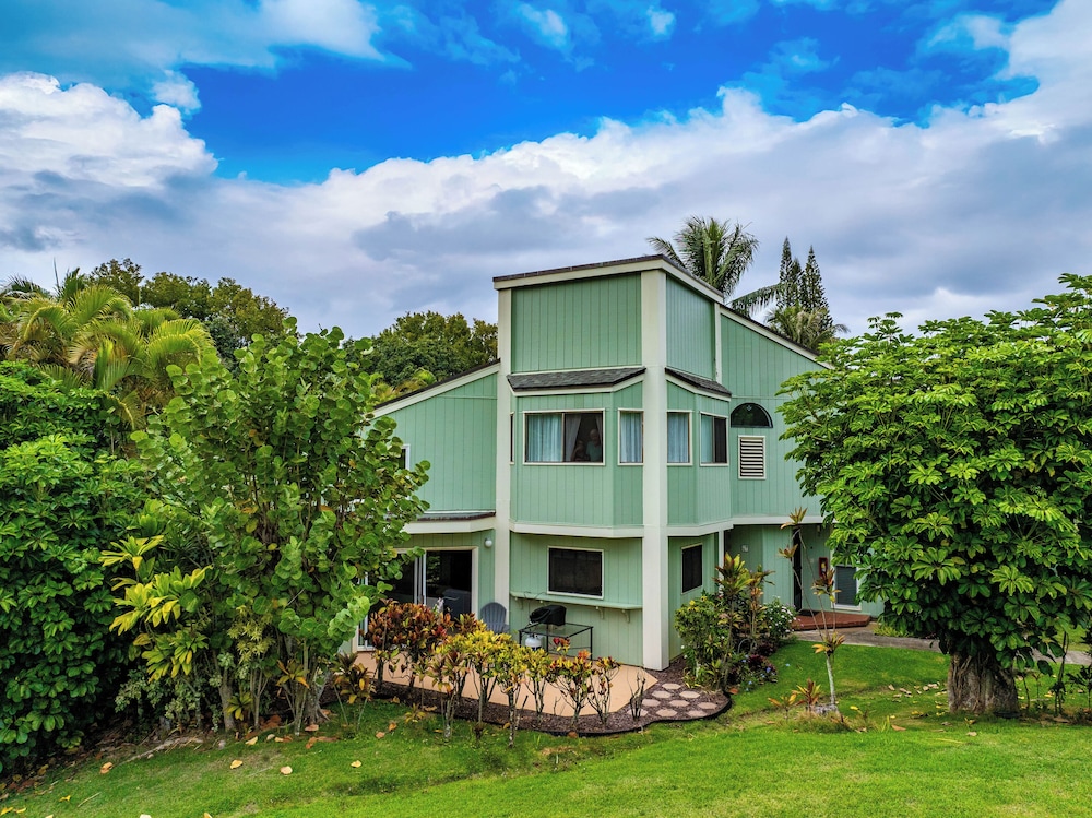 Hale H Omaka in Princeville