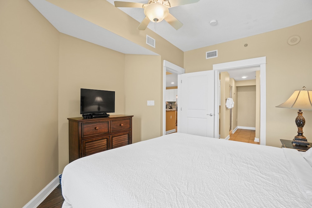 Grand Panama Beach Resort by Panhandle Getaways