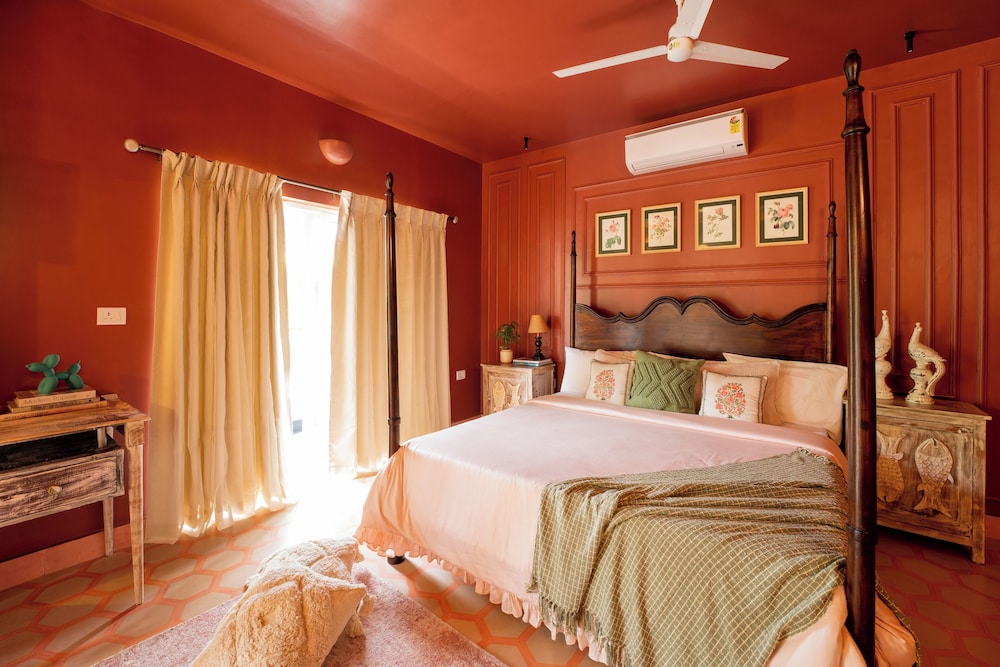 Elivaas Bludoor 5-BHK Pet Friendly Villa