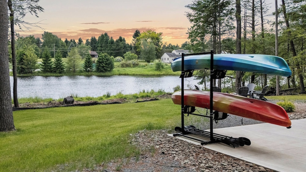 Nittany Cabin by Avantstay Lakefront, View, Firepit