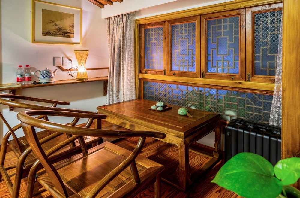 Lanting Yishi Inn