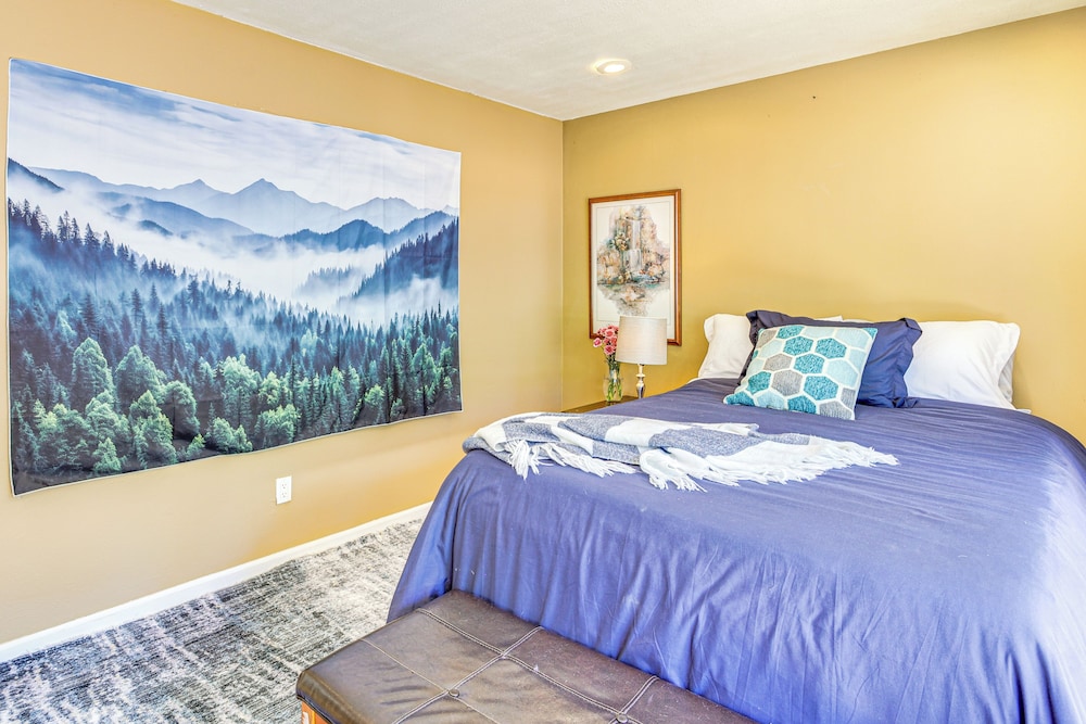 Home on > 1 Acre of Woods in Seattle Suburbs!
