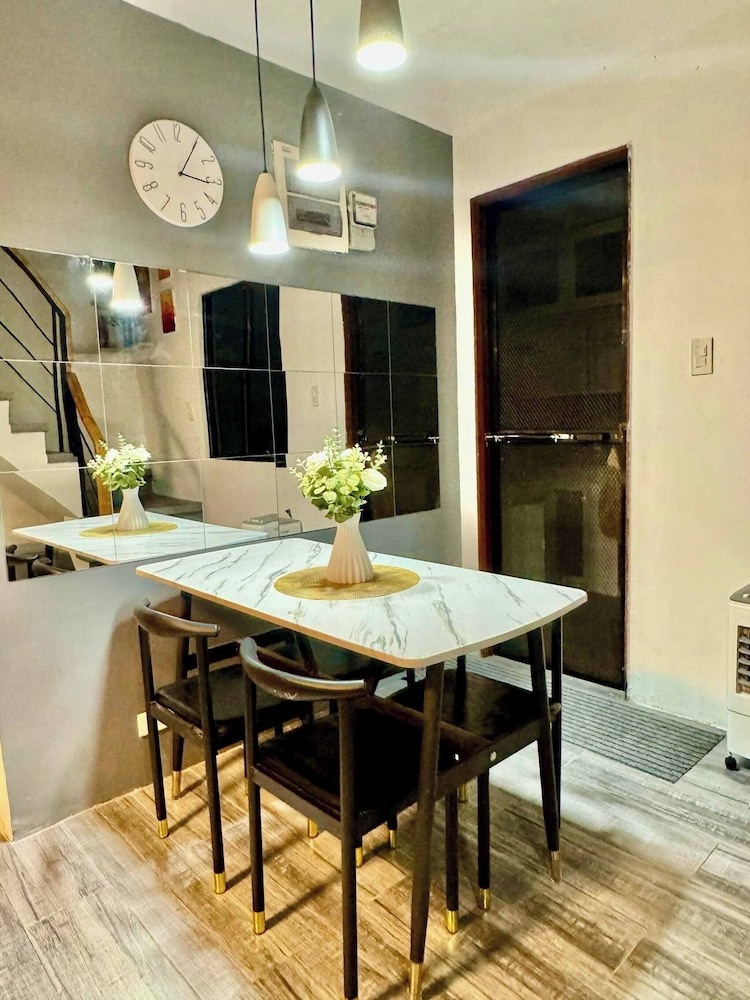 Cozy Holiday Home in San Pablo City for Groups of 8-10