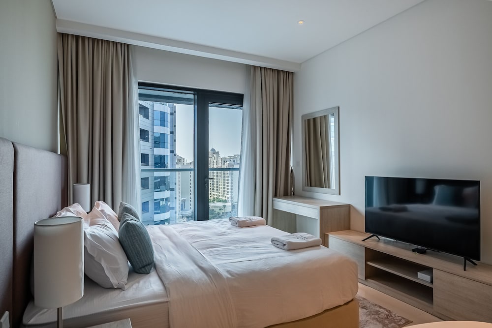 Seven Palm 1327 in Dubai