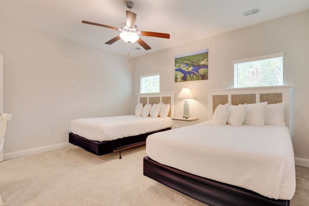 3 Mi to Sand & Surf: Ocean Isle Beach Retreat!
