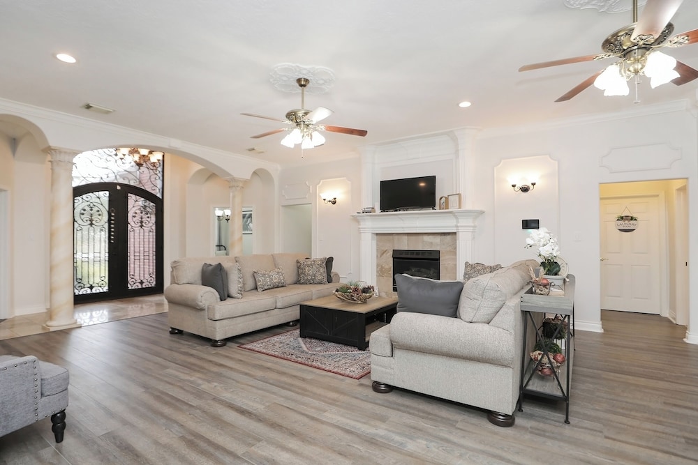 Private Backyard Oasis: Spacious Home in Humble!