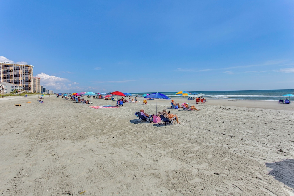 14th-floor Oceanfront Condo in Myrtle Beach!