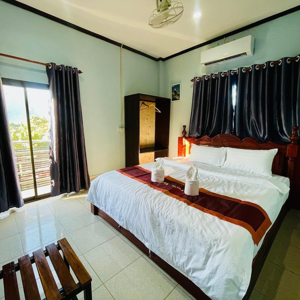 Smile Guesthouse