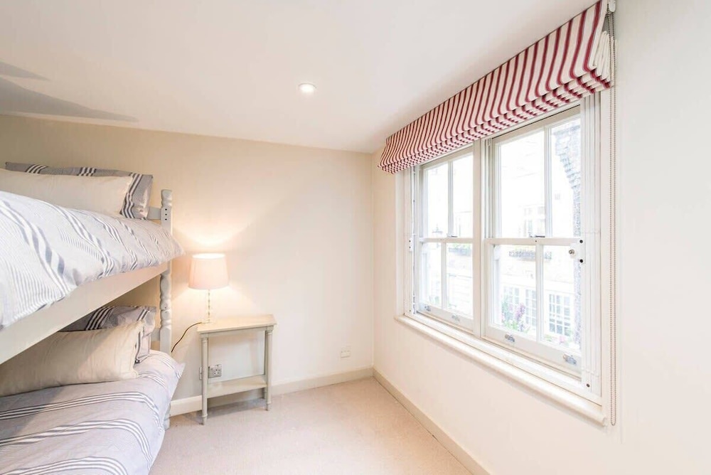 3 Bedroom Mews House - Marble Arch