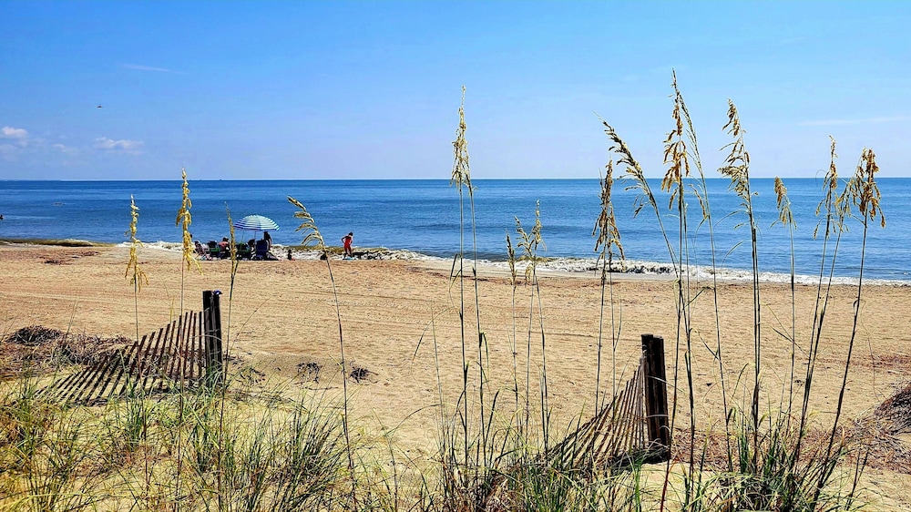 Tybee Lights 112C by Tybee Vacation Rentals