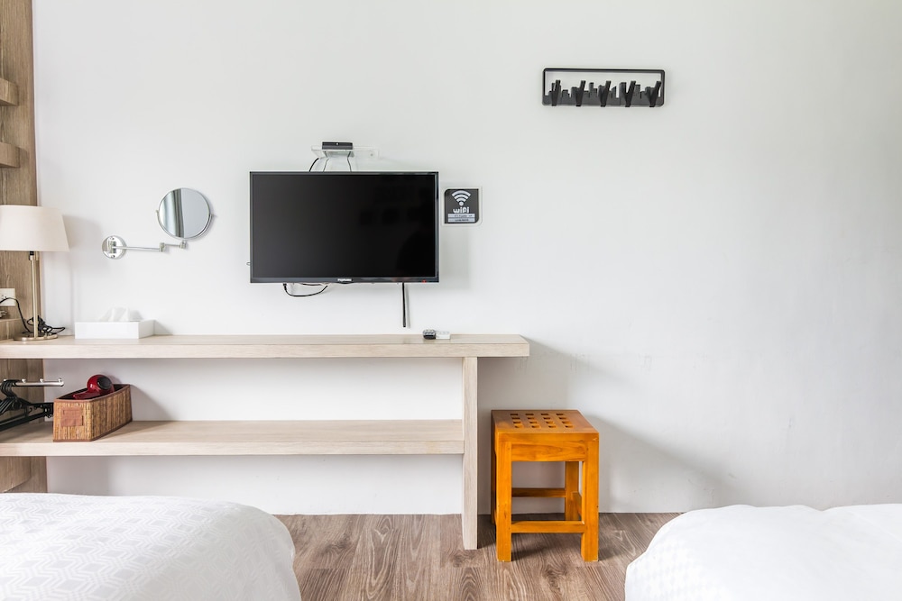 Kenting Fairyland & Farm Guest House