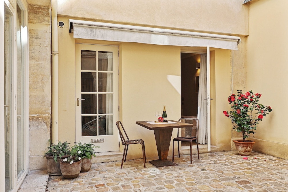 Chic 2BR 2BA near Place des Vosges