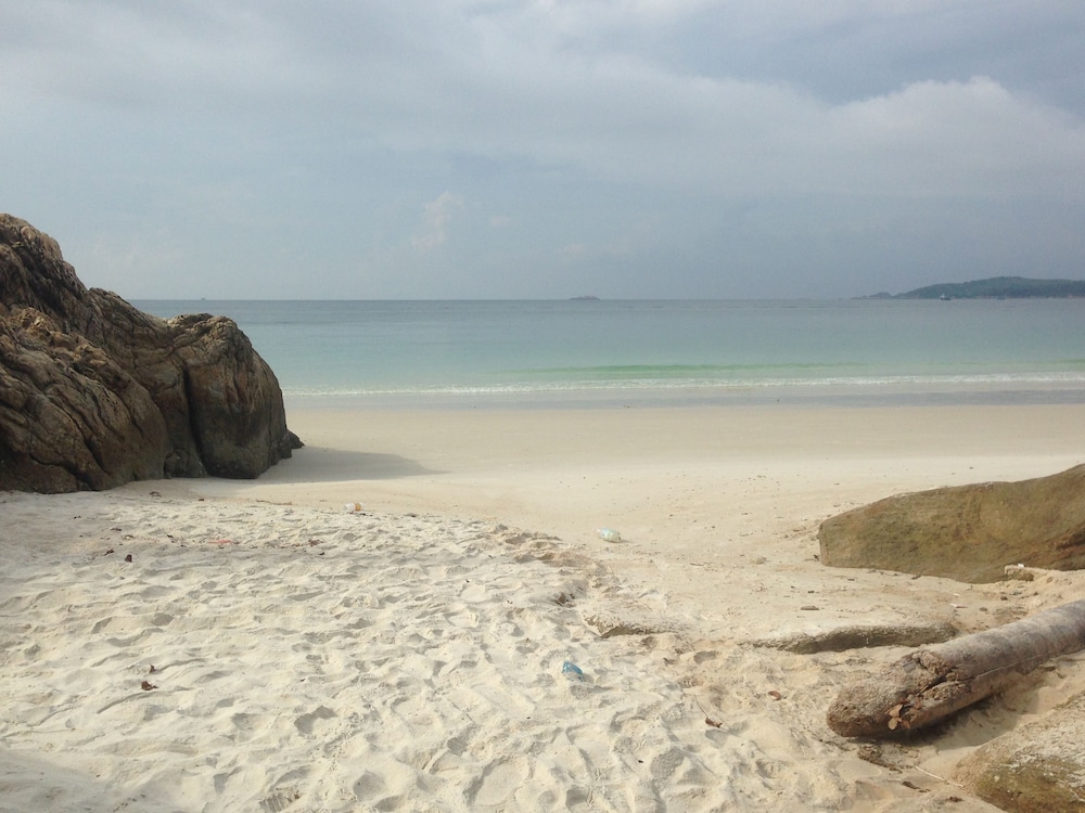 Green Bay Samed Resort