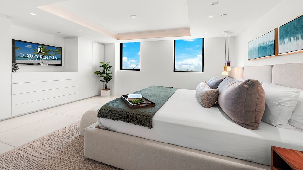 Luxury Vacation Rentals at The Setai by LRMB