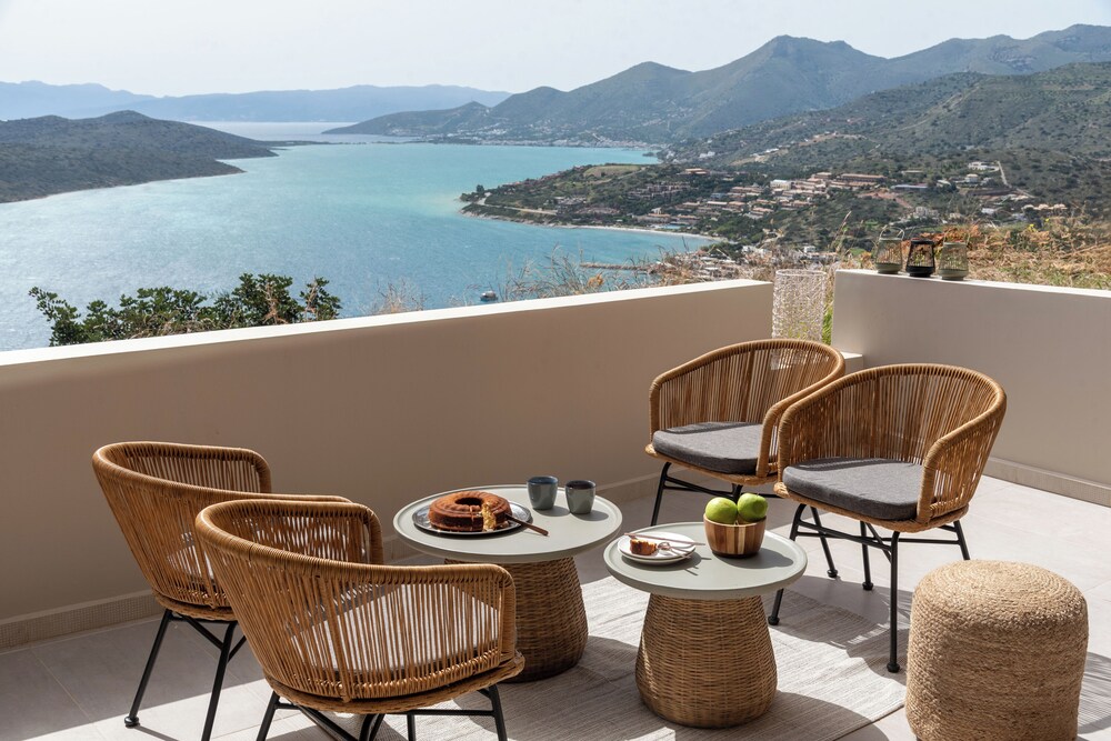 Notiko villas