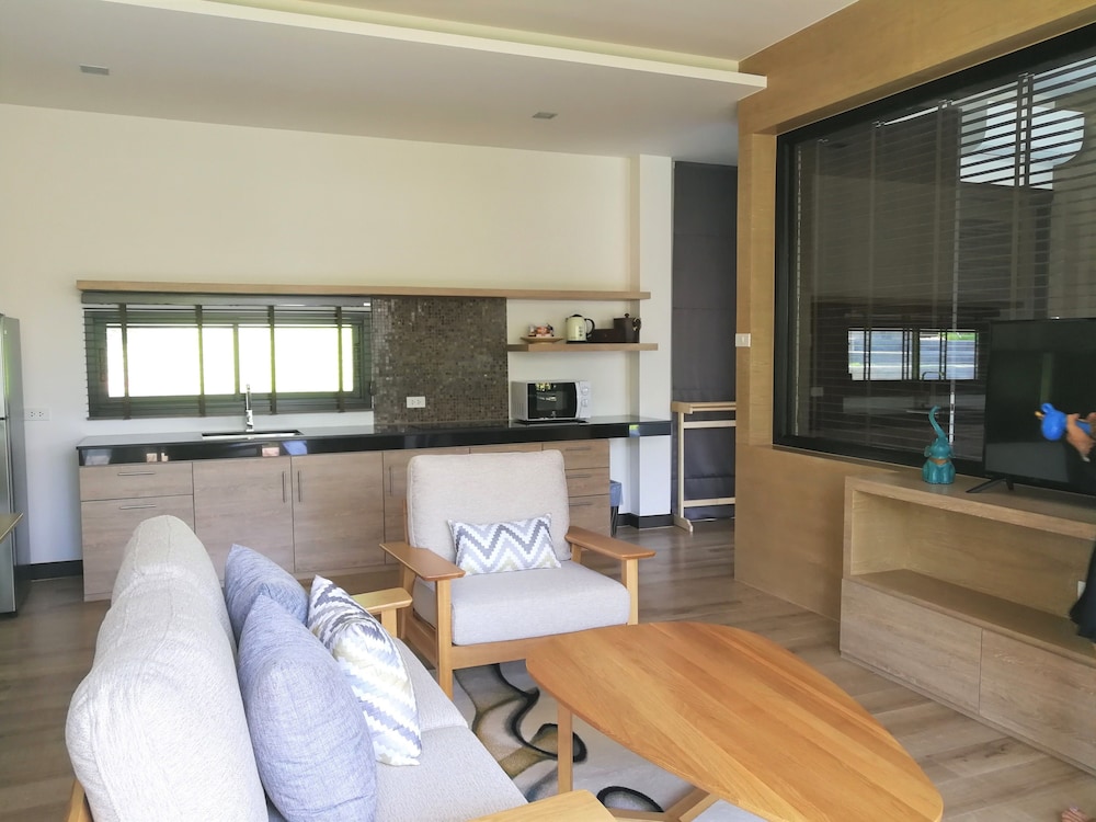 CHUZ Villas Samui