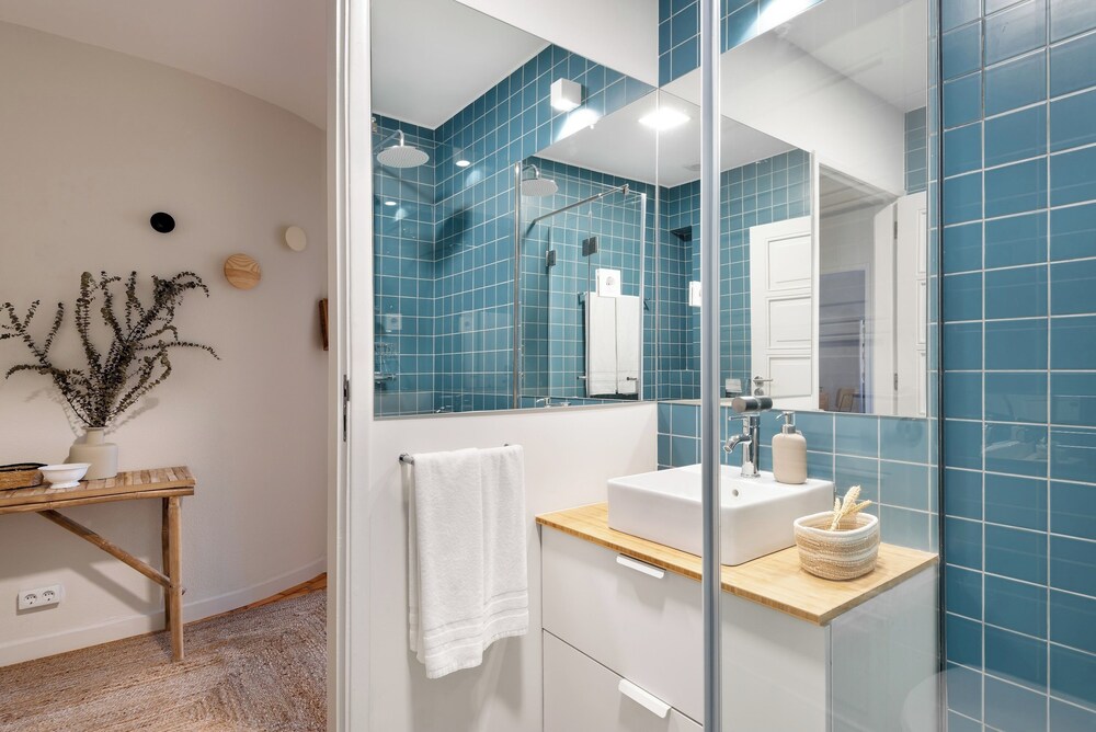Breinr · Trendy and Spacious 3BR Family Home