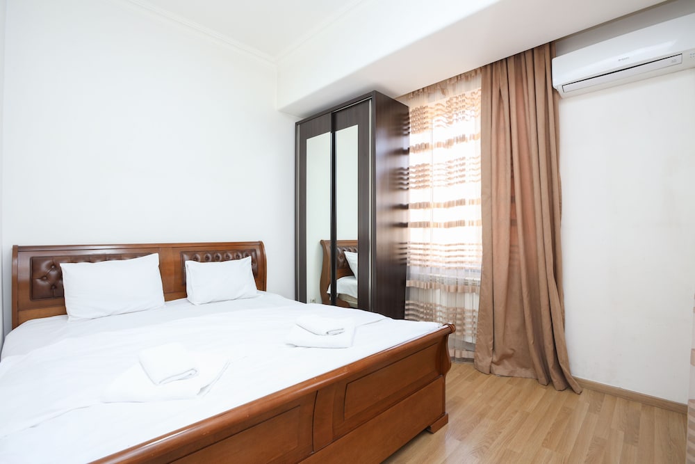 Stay Inn on Buzand 13