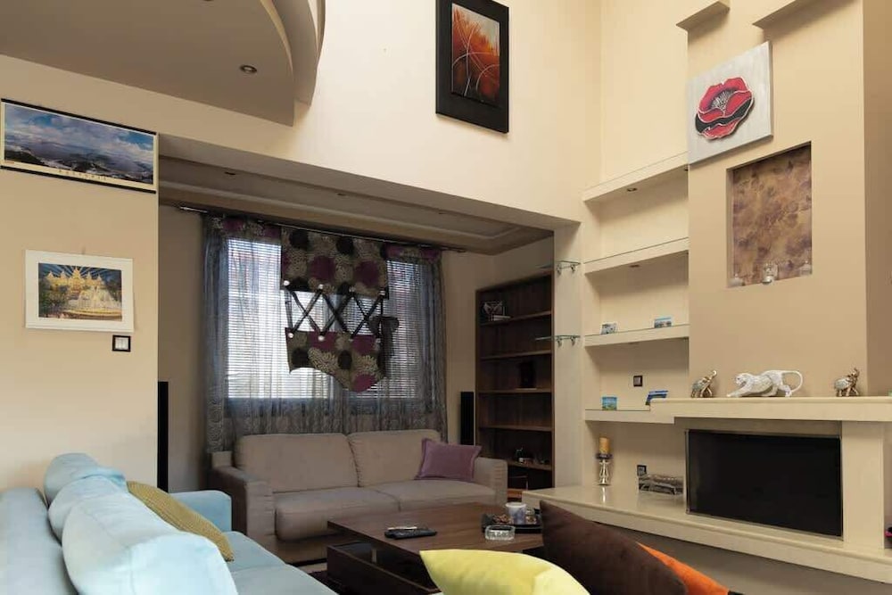 The Sunset Haven Kastoria Modern Lake Elegance
