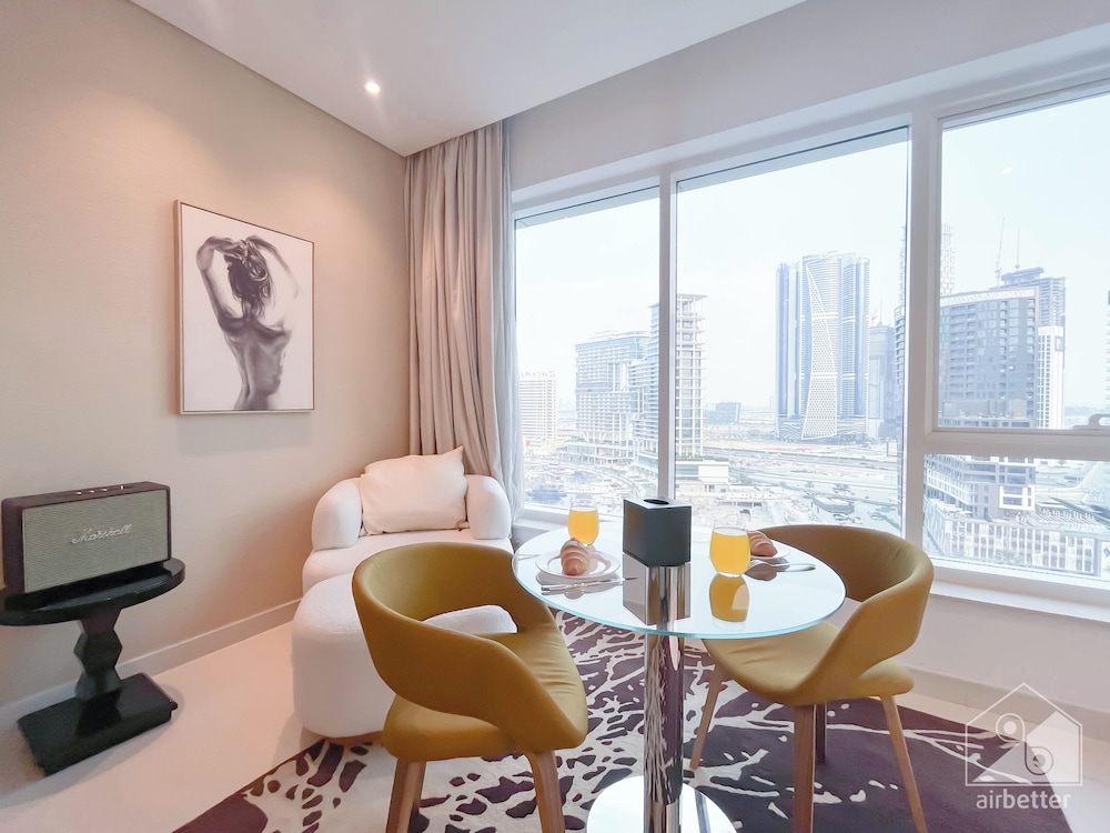 Damac Maison Luxury Apt Canal View Business Bay