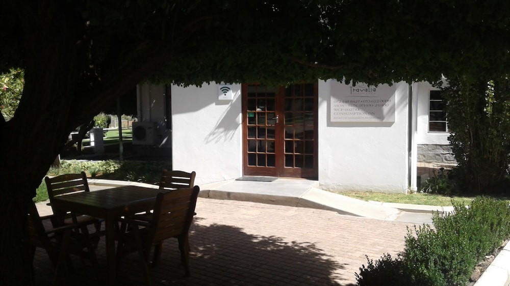 Travalia Guest Farm