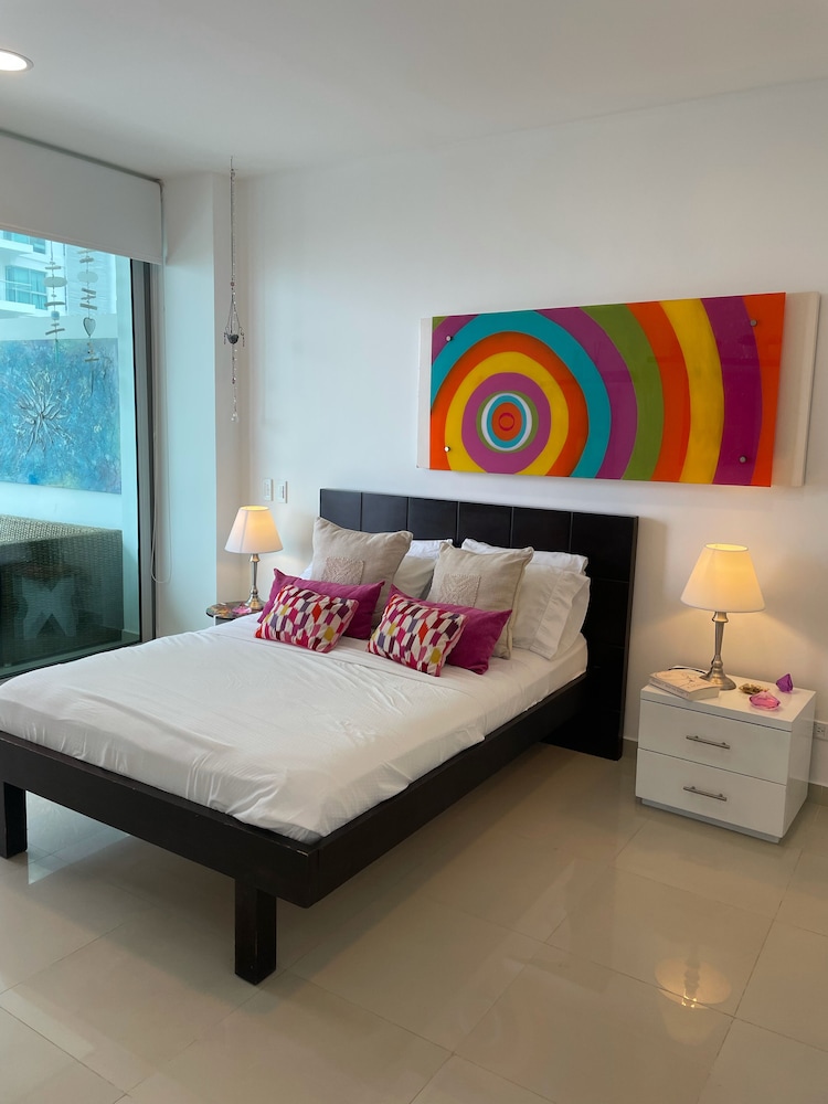 Epic Cartagena Luxury Beachfront Condos view 5