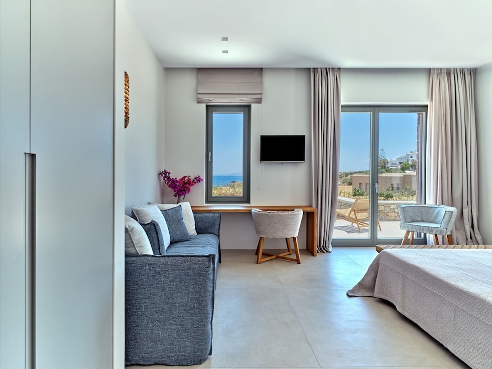 Luxury Villa Serenely