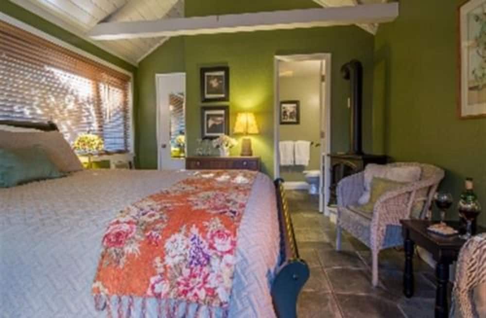 Ashland Vacations - Oak Hill Bed Breakfast - Property Image 35