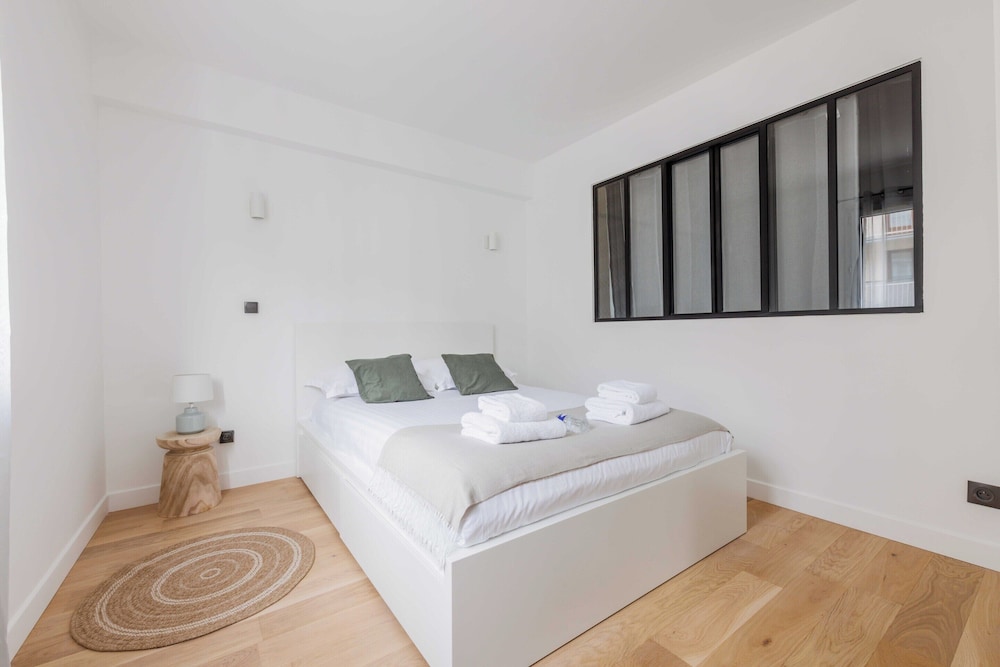 Serene Apartment 6p/2br - Puteaux / La Defense view 5