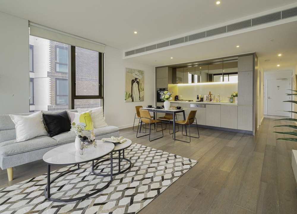 Kozyguru | Haymarket Prime Location Charming 2 Bed