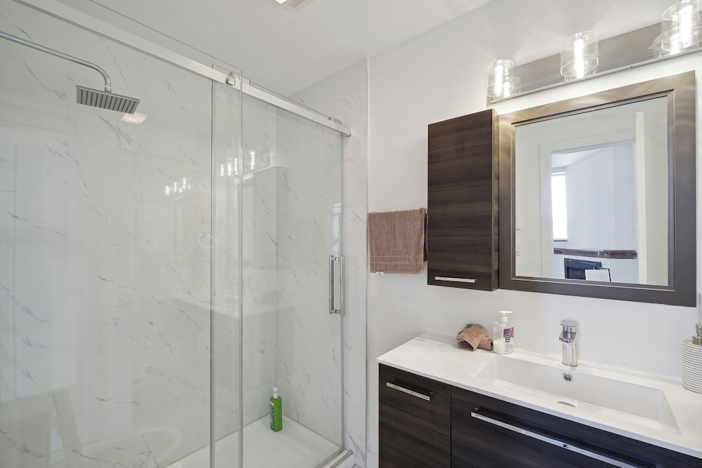 The Bay Suites