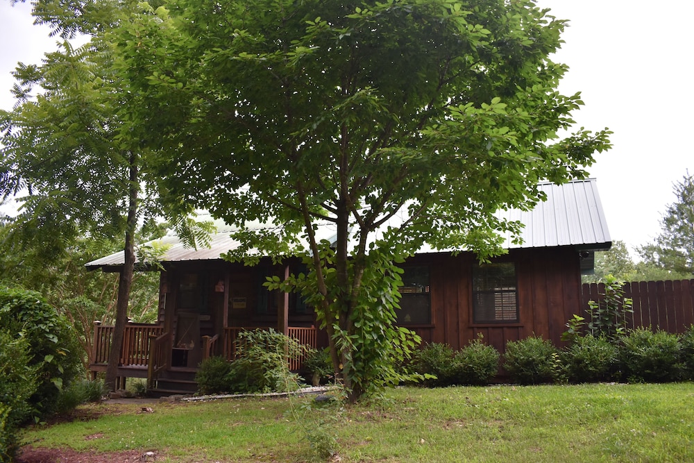 Bear Creek Lodge Cabin Resort