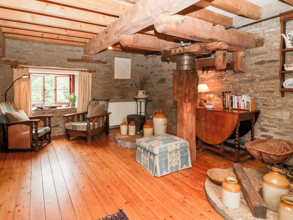 Halls Mill